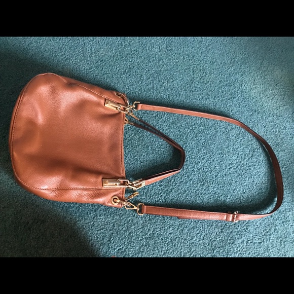Michael Kors leather crossbody / tote - Picture 2 of 5